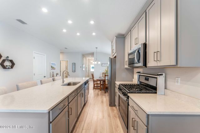 13148 HOLSINGER Boulevard, Jacksonville, FL 32256