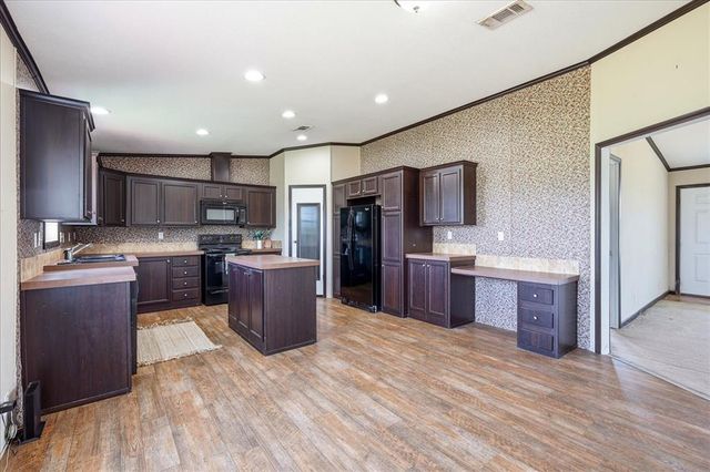 9801 Westview Drive, Lexington, OK 73051