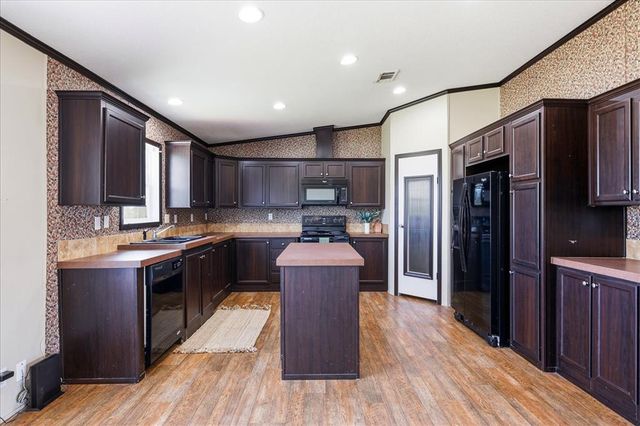 9801 Westview Drive, Lexington, OK 73051