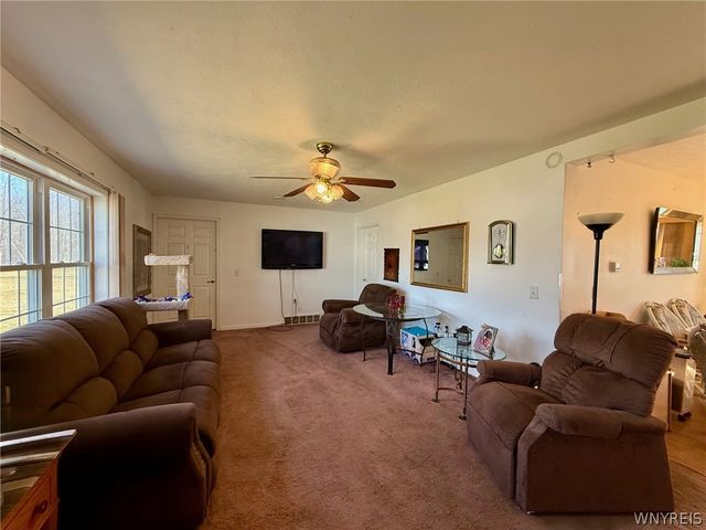 6969 Nash Road, Wheatfield, NY 14120