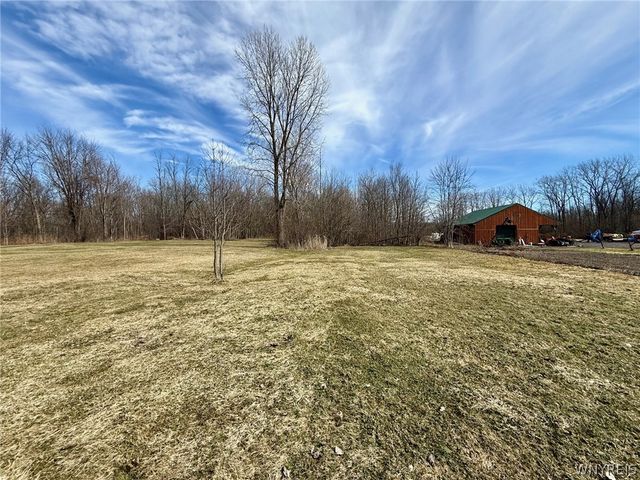 6969 Nash Road, Wheatfield, NY 14120