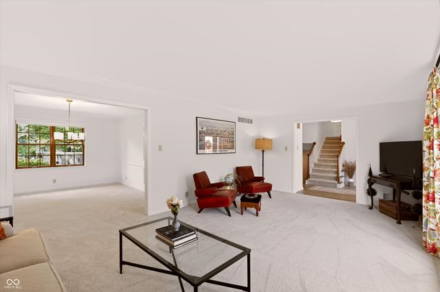7242 Hampstead Lane, Indianapolis, IN 46256