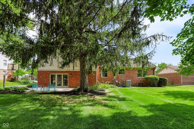 7242 Hampstead Lane, Indianapolis, IN 46256