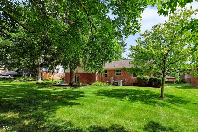 7242 Hampstead Lane, Indianapolis, IN 46256