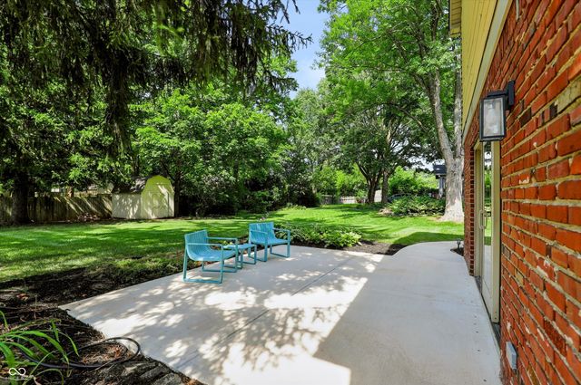 7242 Hampstead Lane, Indianapolis, IN 46256