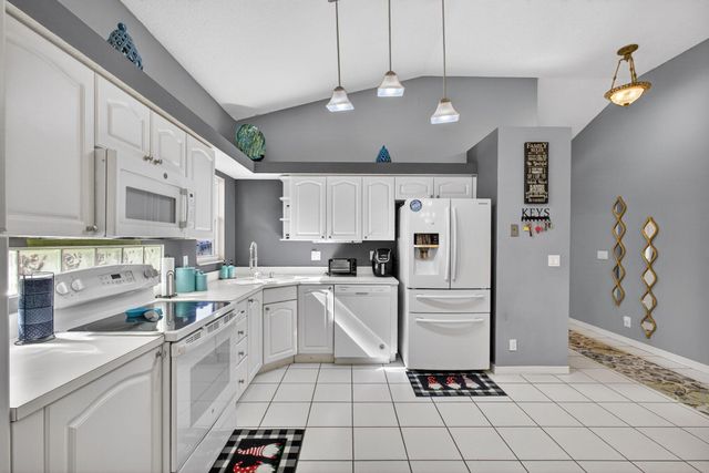 5156 Elpine Way, Riviera Beach, FL 33418