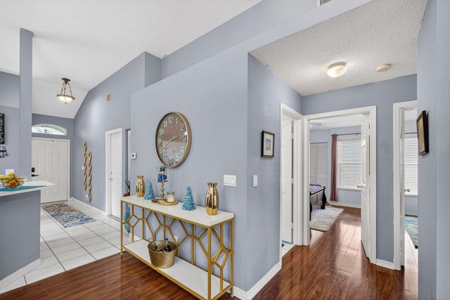 5156 Elpine Way, Riviera Beach, FL 33418