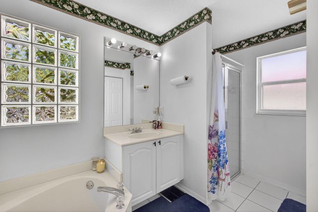 5156 Elpine Way, Riviera Beach, FL 33418