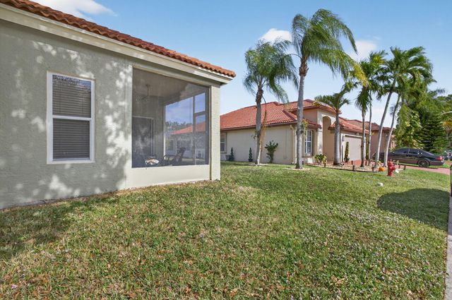 5156 Elpine Way, Riviera Beach, FL 33418