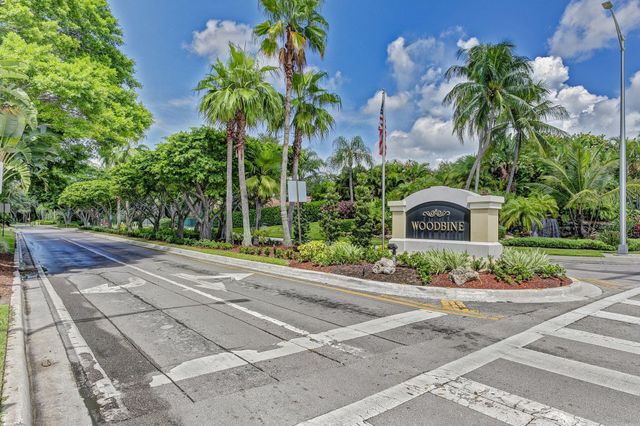 5156 Elpine Way, Riviera Beach, FL 33418