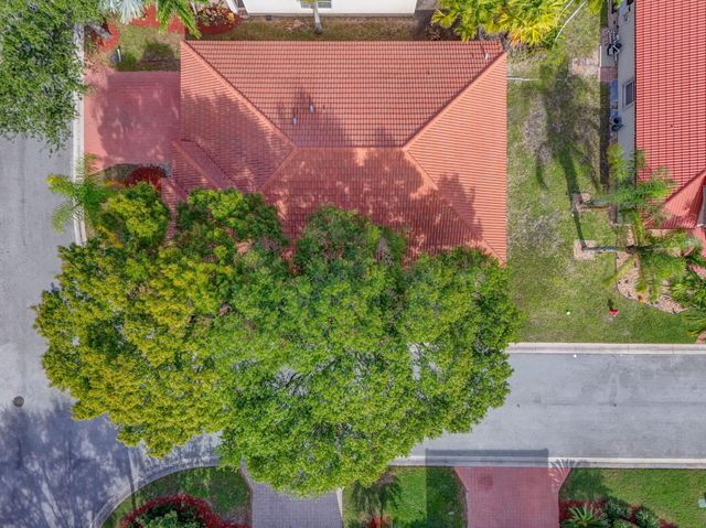 5156 Elpine Way, Riviera Beach, FL 33418