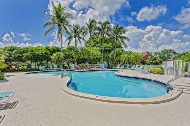 5156 Elpine Way, Riviera Beach, FL 33418