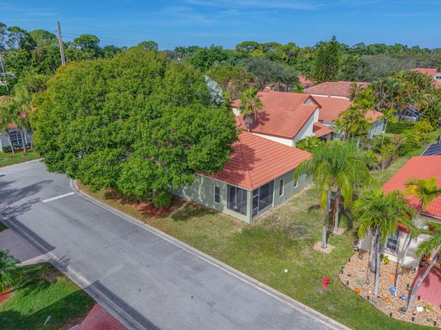 5156 Elpine Way, Riviera Beach, FL 33418