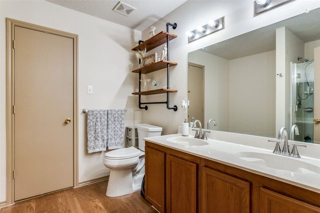 329 Indian Blanket Drive, Burleson, TX 76028