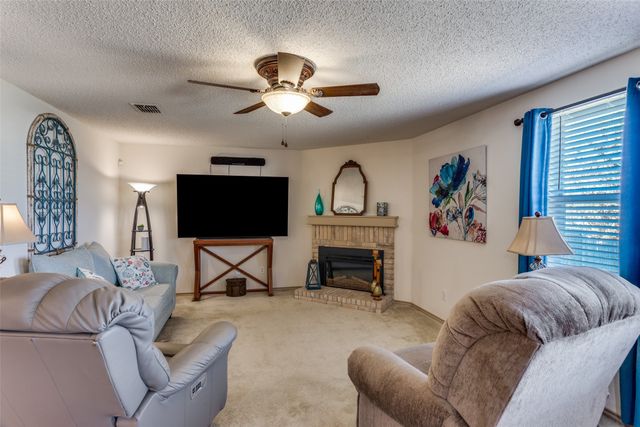 329 Indian Blanket Drive, Burleson, TX 76028