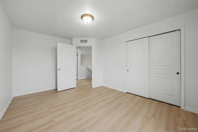 49184 Gracechurch Road, Macomb, MI 48044