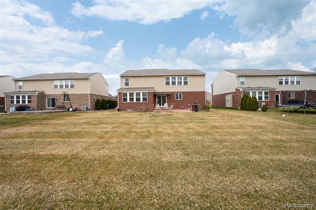 49184 Gracechurch Road, Macomb, MI 48044