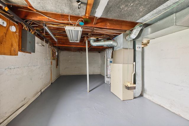 348 N State Street, Zeeland, MI 49464
