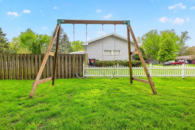 348 N State Street, Zeeland, MI 49464