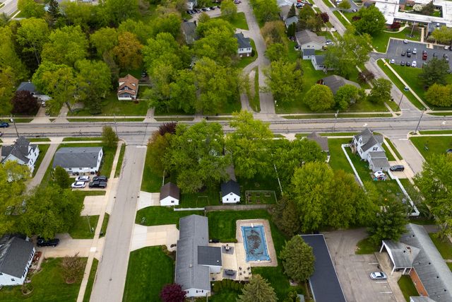 348 N State Street, Zeeland, MI 49464