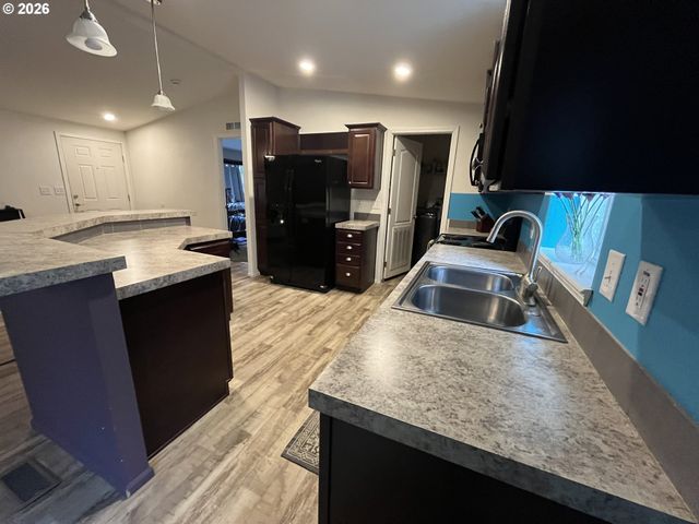 23421 S HIGHWAY 213 38, Oregon City, OR 97045