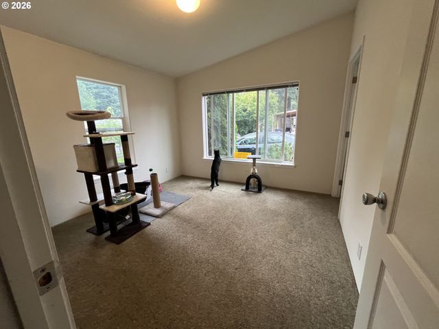 23421 S HIGHWAY 213 38, Oregon City, OR 97045