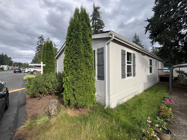 23421 S HIGHWAY 213 38, Oregon City, OR 97045