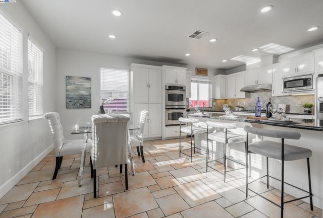 3109 Vista Ln, Hayward, CA 94541