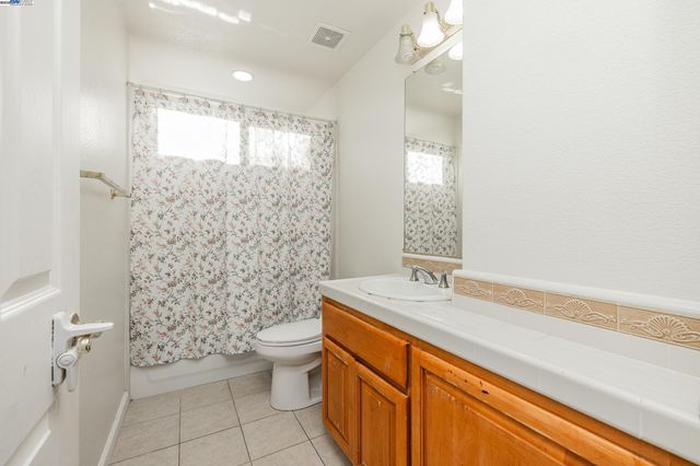 3109 Vista Ln, Hayward, CA 94541