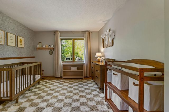 15008 Oakland Avenue, Burnsville, MN 55306