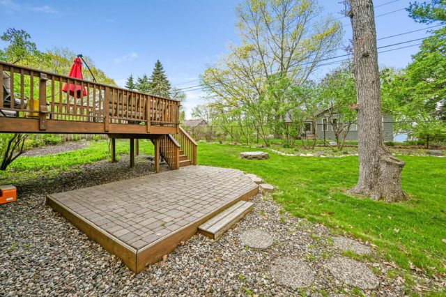 15008 Oakland Avenue, Burnsville, MN 55306
