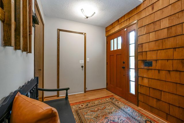 15008 Oakland Avenue, Burnsville, MN 55306