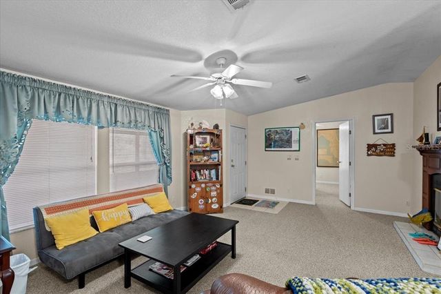 305 NE 290TH AVENUE, Old Town, FL 32680