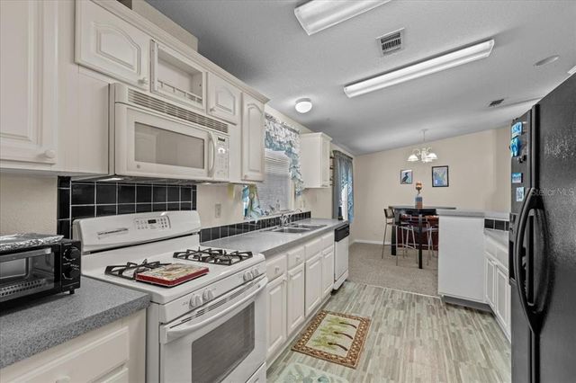 305 NE 290TH AVENUE, Old Town, FL 32680