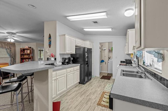 305 NE 290TH AVENUE, Old Town, FL 32680