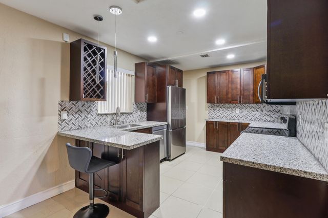 4011 SW 28th Street 4011, West Park, FL 33023