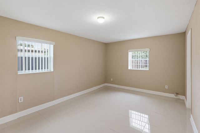 4011 SW 28th Street 4011, West Park, FL 33023