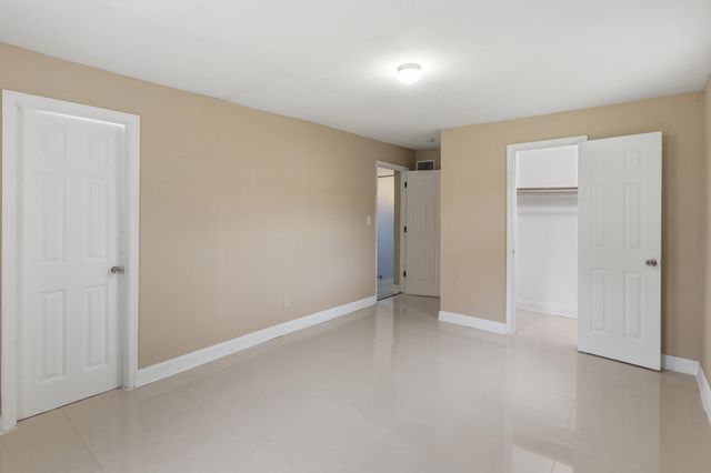 4011 SW 28th Street 4011, West Park, FL 33023