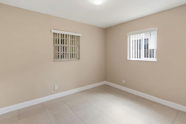 4011 SW 28th Street 4011, West Park, FL 33023