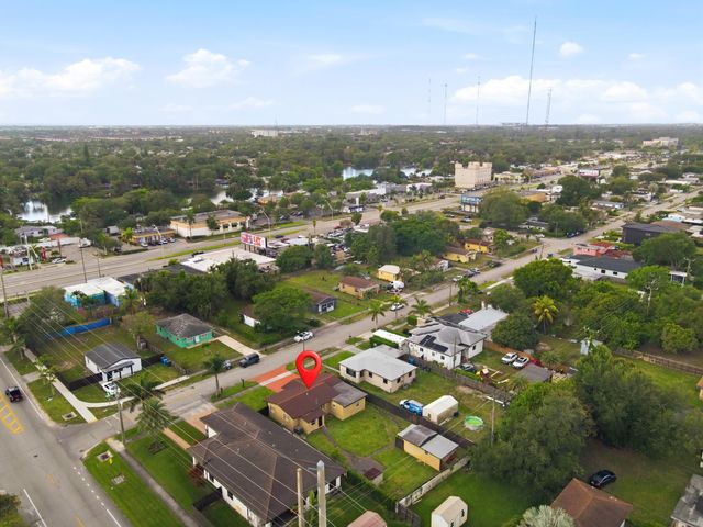 4011 SW 28th Street 4011, West Park, FL 33023