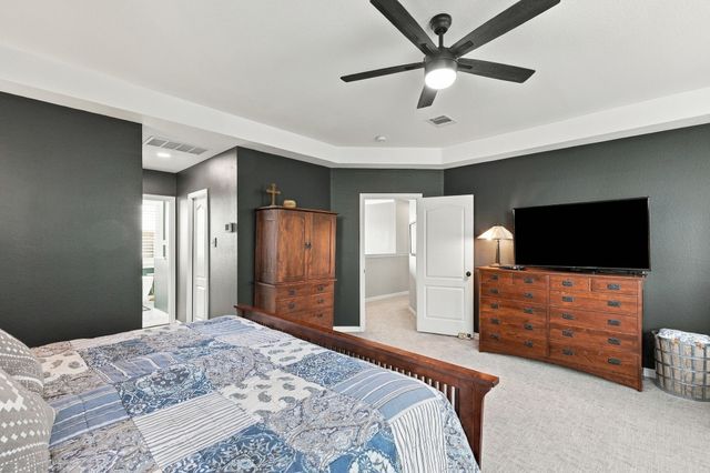 6025 Winter Park Drive, North Richland Hills, TX 76180