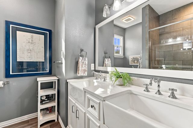 6025 Winter Park Drive, North Richland Hills, TX 76180