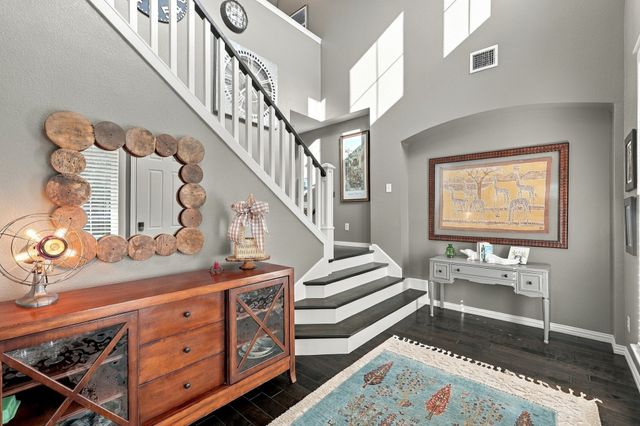 6025 Winter Park Drive, North Richland Hills, TX 76180