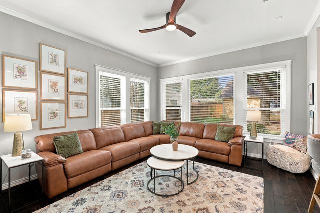 6025 Winter Park Drive, North Richland Hills, TX 76180