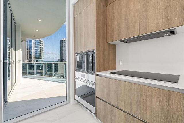 17550 Collins Ave 501, Sunny Isles Beach, FL 33160