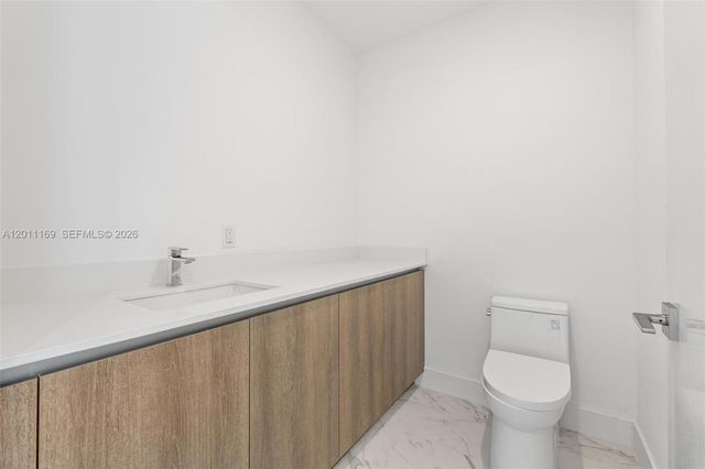 17550 Collins Ave 501, Sunny Isles Beach, FL 33160