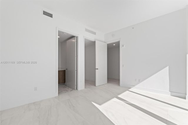 17550 Collins Ave 501, Sunny Isles Beach, FL 33160