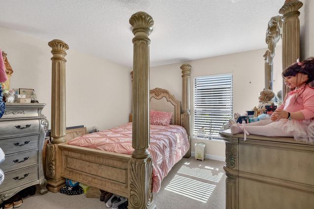 34 Nogales Way, Port St. Lucie, FL 34952