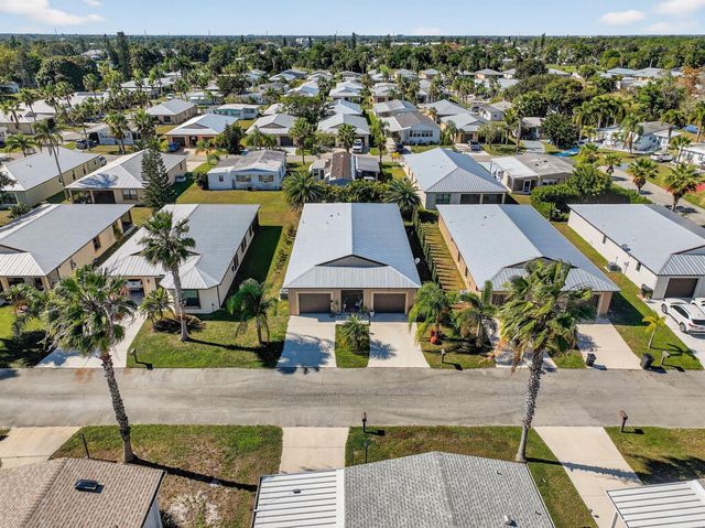 34 Nogales Way, Port St. Lucie, FL 34952