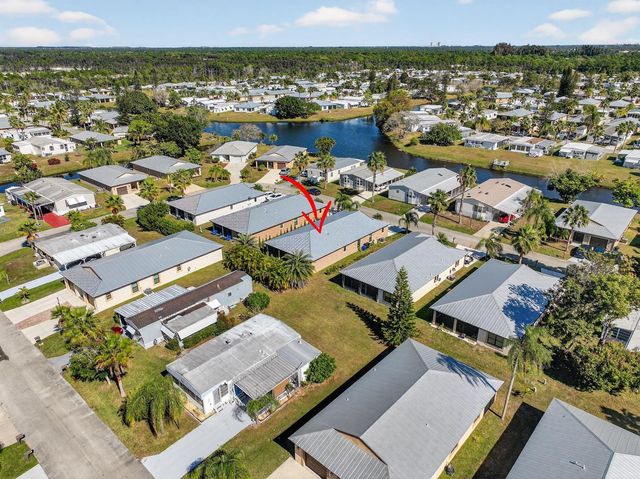 34 Nogales Way, Port St. Lucie, FL 34952